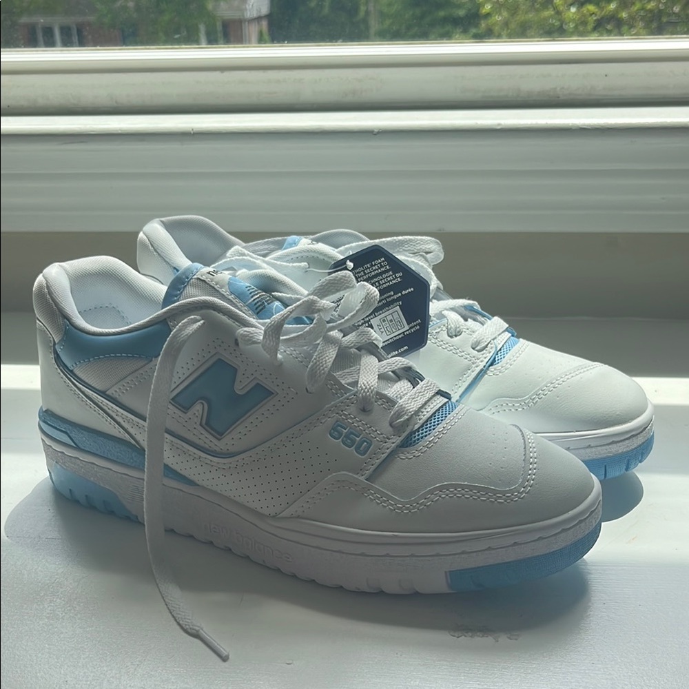 New Balance 550 Women’s White and Blue Sneakers